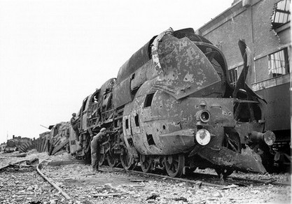 Gare de Caen, juillet 1944