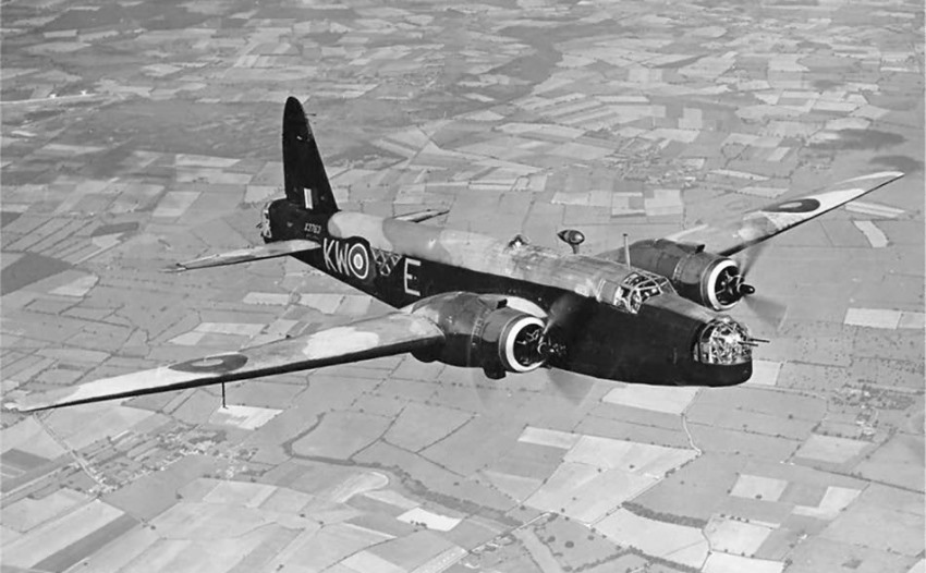 Wellington III X3763 KW-E, été-automne 1942